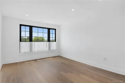 100 Pondfield Road Bronxville NY 10708