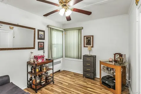93 Gilroy Avenue Uniondale NY 11553