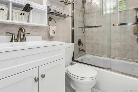 93 Gilroy Avenue Uniondale NY 11553