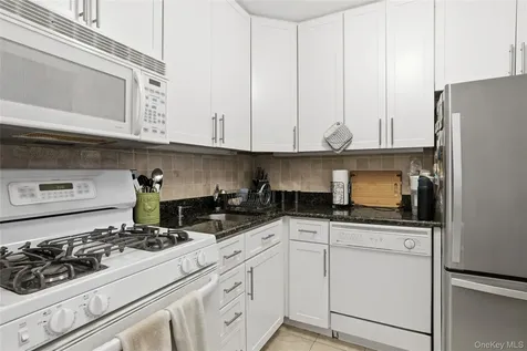 337 E 50th Street New York (manhattan) NY 10022