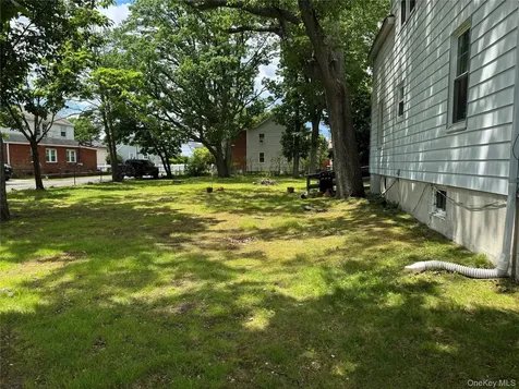 28 Sound Beach Avenue Bayville NY 11709