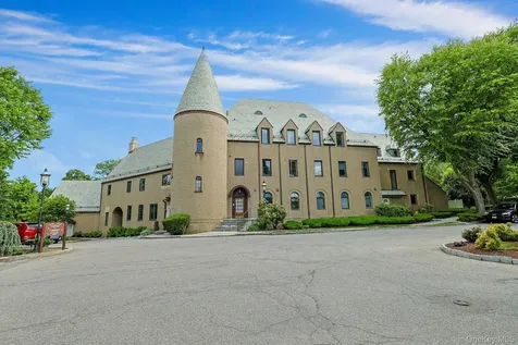 100 Chateau Lane Hawthorne NY 10532