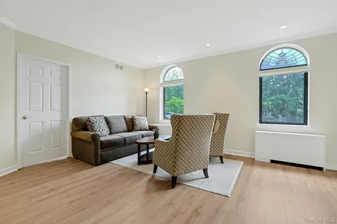 100 Chateau Lane Hawthorne NY 10532