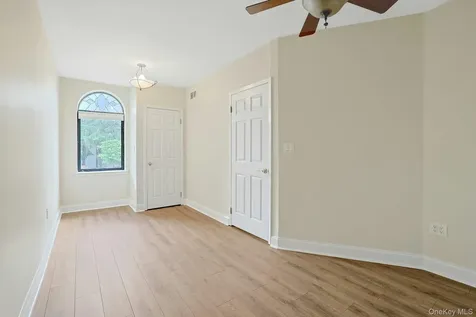 100 Chateau Lane Hawthorne NY 10532