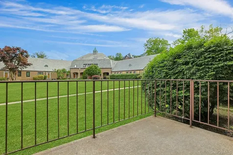 100 Chateau Lane Hawthorne NY 10532