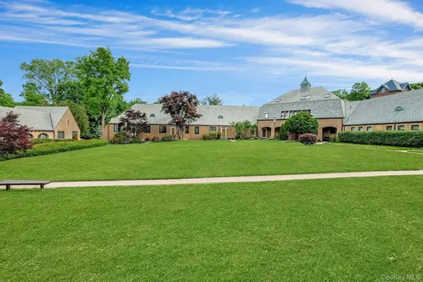 100 Chateau Lane Hawthorne NY 10532