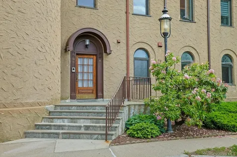 100 Chateau Lane Hawthorne NY 10532