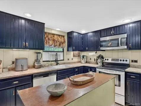 33 Willow Trail Court Carmel NY 10512