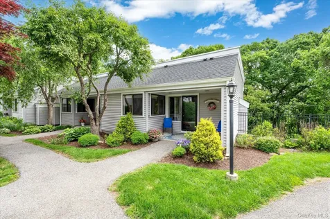 91 Heritage Hills Somers NY 10589