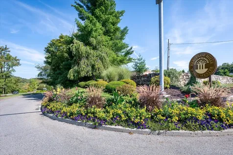 91 Heritage Hills Somers NY 10589