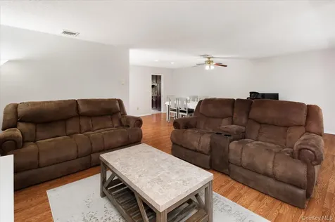 91 Heritage Hills Somers NY 10589