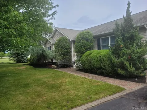 312 Riley Avenue Calverton NY 11933