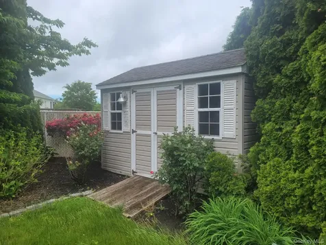 312 Riley Avenue Calverton NY 11933