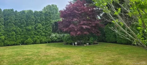 312 Riley Avenue Calverton NY 11933