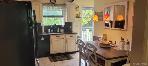 312 Riley Avenue Calverton NY 11933