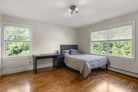 9 Ronwood Road Chestnut Ridge NY 10977