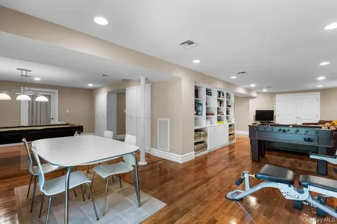 9 Ronwood Road Chestnut Ridge NY 10977