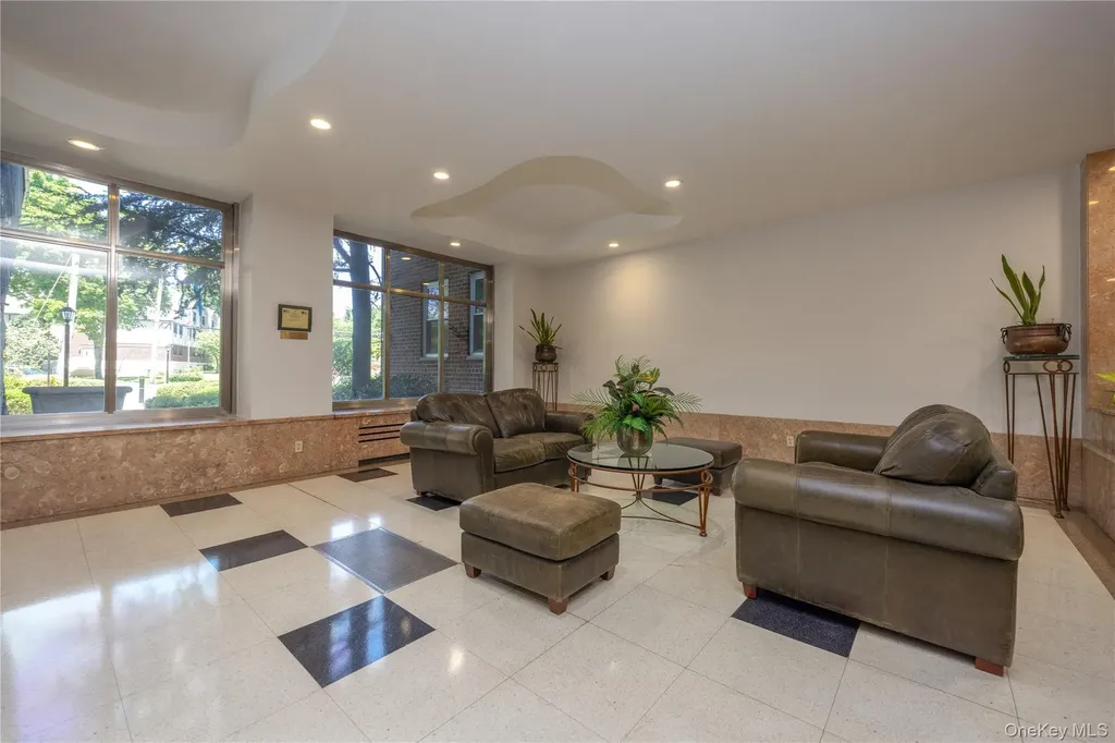 900 Palmer Road Bronxville NY 10708