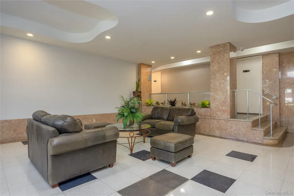 900 Palmer Road Bronxville NY 10708