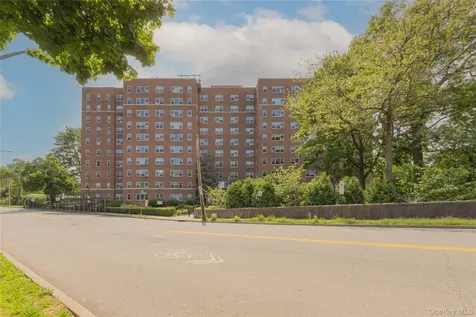 900 Palmer Road Bronxville NY 10708