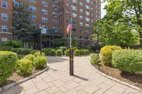 900 Palmer Road Bronxville NY 10708