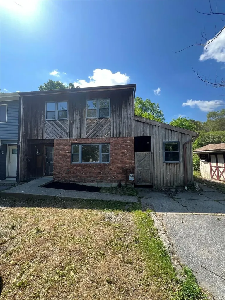 2 S Aspen Road Middletown NY 10940