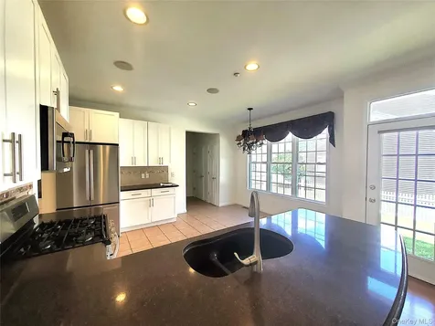 80 Landmark Court White Plains NY 10603