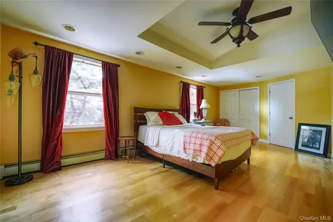 151 Rosemont Avenue Farmingville NY 11738