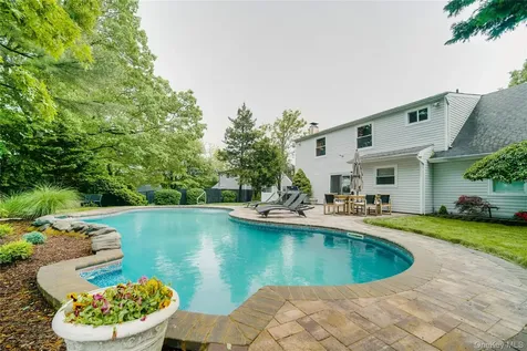 151 Rosemont Avenue Farmingville NY 11738