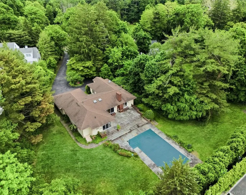 64 North Street Harrison NY 10528