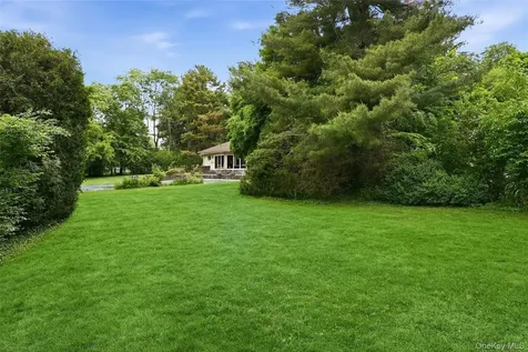 64 North Street Harrison NY 10528