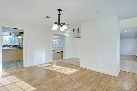 21 Mile Road Suffern NY 10901