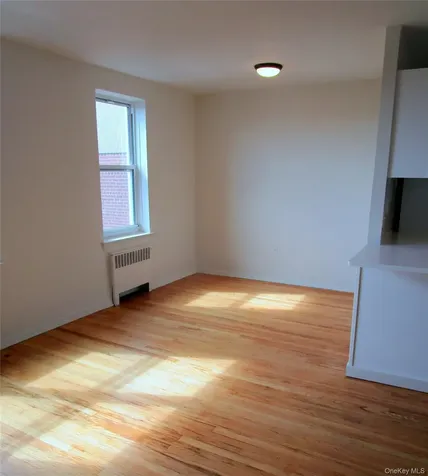 595 Mclean Avenue Yonkers NY 10705