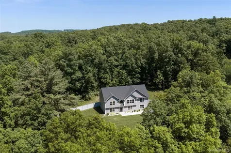 25 Maple Hill Ridge Red Hook NY 12571