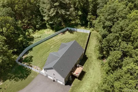 25 Maple Hill Ridge Red Hook NY 12571
