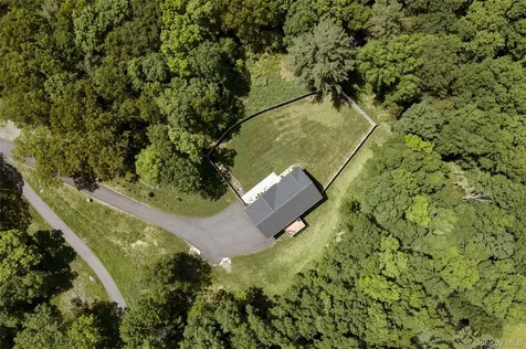 25 Maple Hill Ridge Red Hook NY 12571