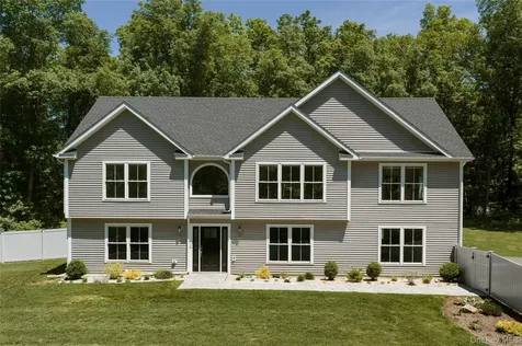 25 Maple Hill Ridge Red Hook NY 12571