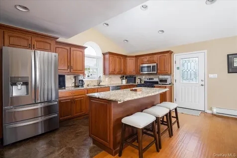 140 Euclid Avenue Massapequa NY 11758