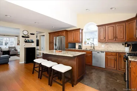 140 Euclid Avenue Massapequa NY 11758