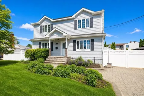 140 Euclid Avenue Massapequa NY 11758