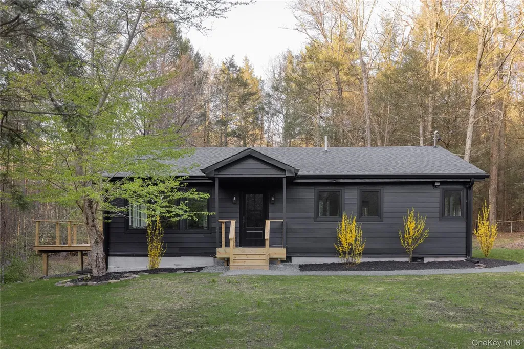 92 Upper Cherrytown Road Kerhonkson NY 12446