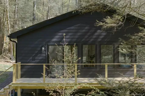 92 Upper Cherrytown Road Kerhonkson NY 12446