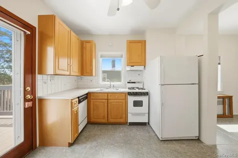 96 Wakefield Avenue Yonkers NY 10704