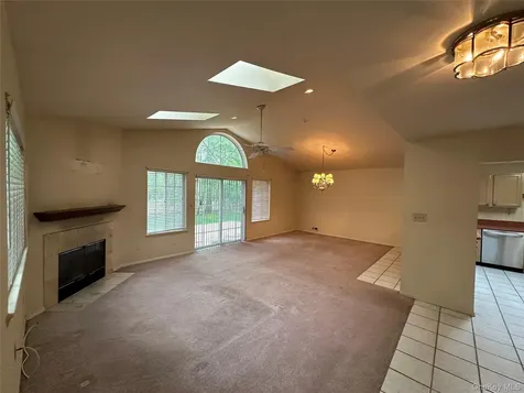 89 Rabbit Run Manorville NY 11949