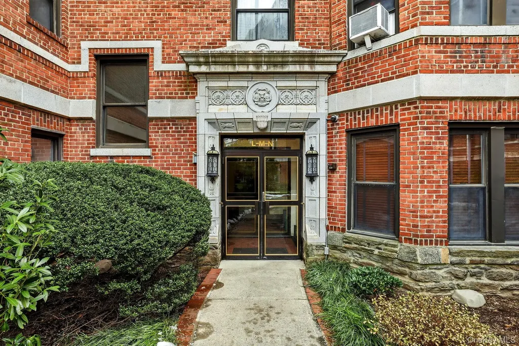 11 Alden Road Larchmont NY 10538