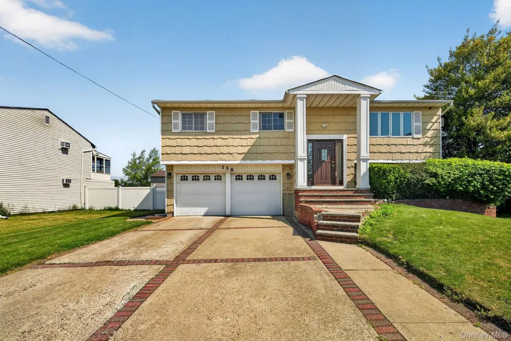 138 Spring Street Massapequa NY 11758
