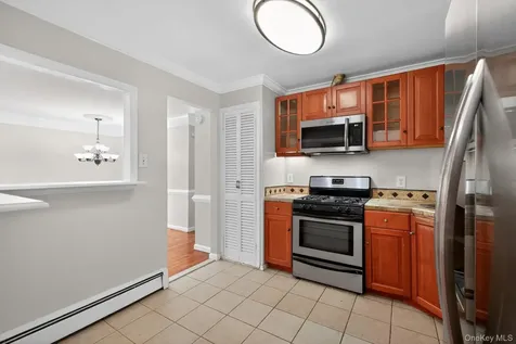 138 Spring Street Massapequa NY 11758