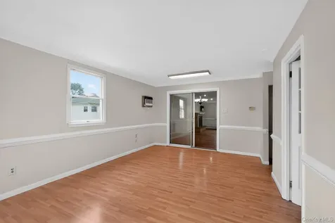 138 Spring Street Massapequa NY 11758