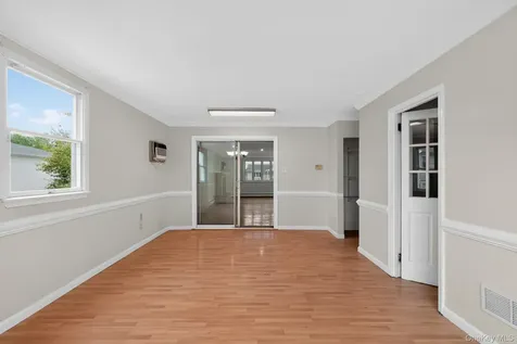 138 Spring Street Massapequa NY 11758