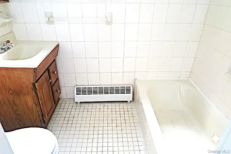 138 Spring Street Massapequa NY 11758